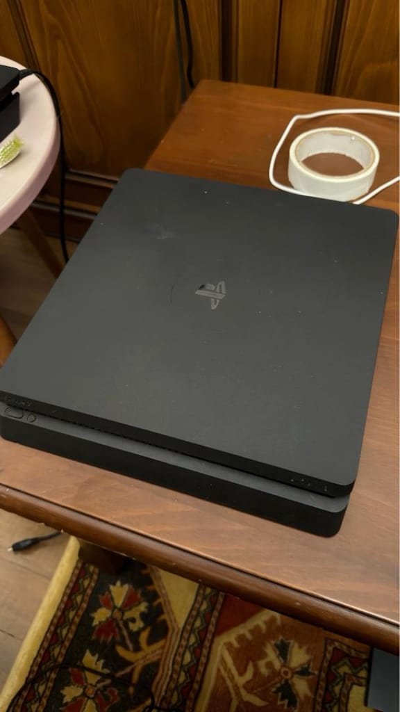 ps4 slim kırık 10.01 sınırsız oyun yüklü - 5