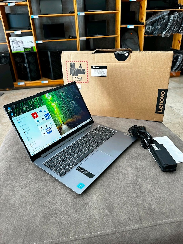 Lenovo Laptop Intel İşlemci Kutulu Faturalı Garantili 15.6" Temz - 3
