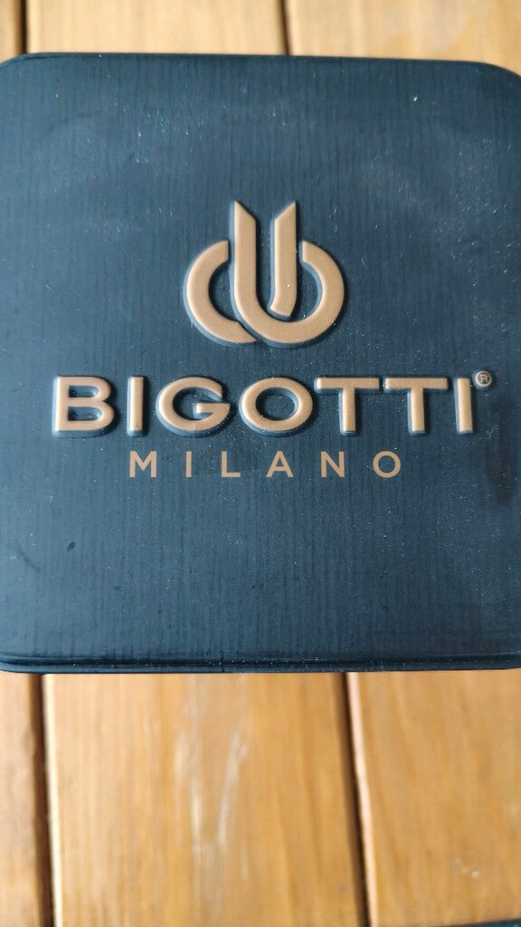 bigotti erkke kol saati - 8