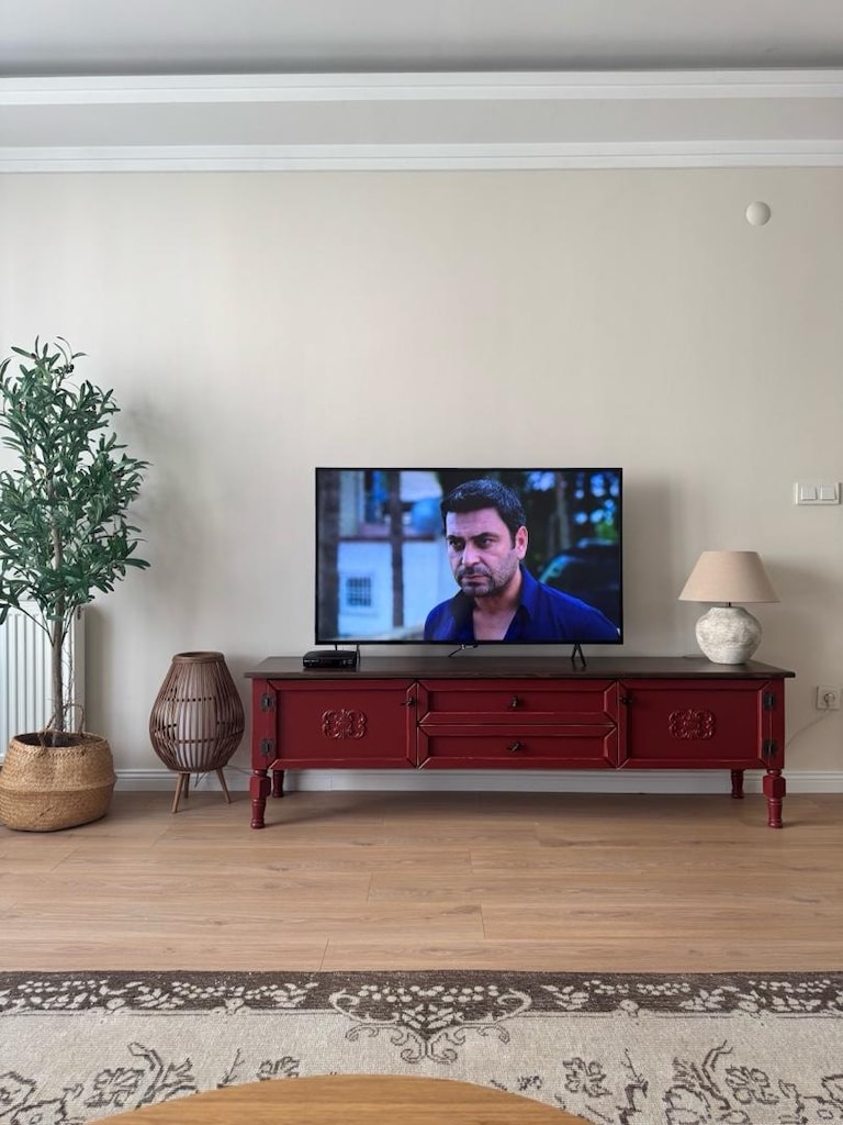 180 cm Özel Yapım Vintage Bordo Ahşap TV Sehpası – Klasik Tasarım - 3