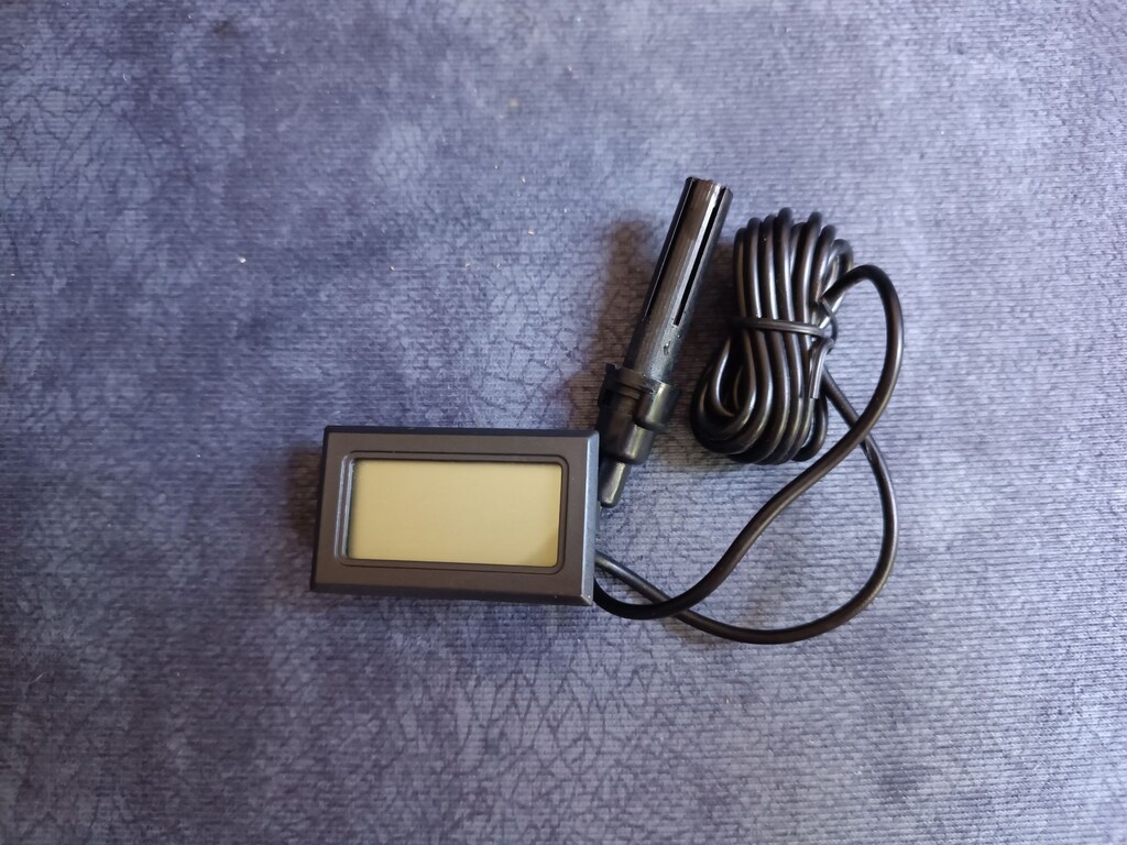 Mini Dijital Sıcalıklık Isı Termometresi (Buzdolabı Depo Oda) - 2