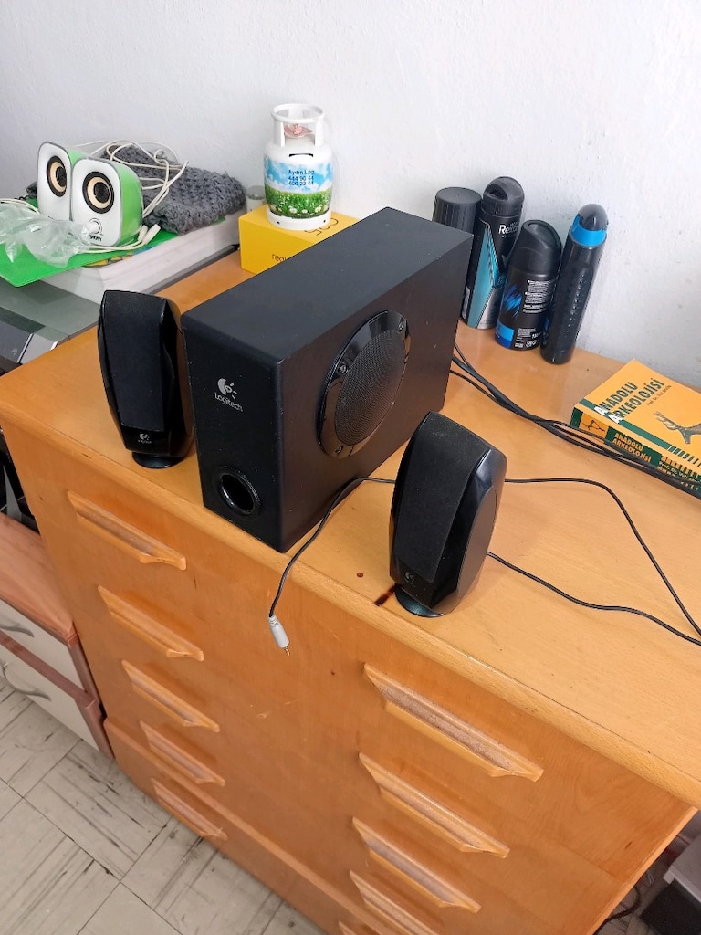 ses sistemi 2+1 Logitech - 2