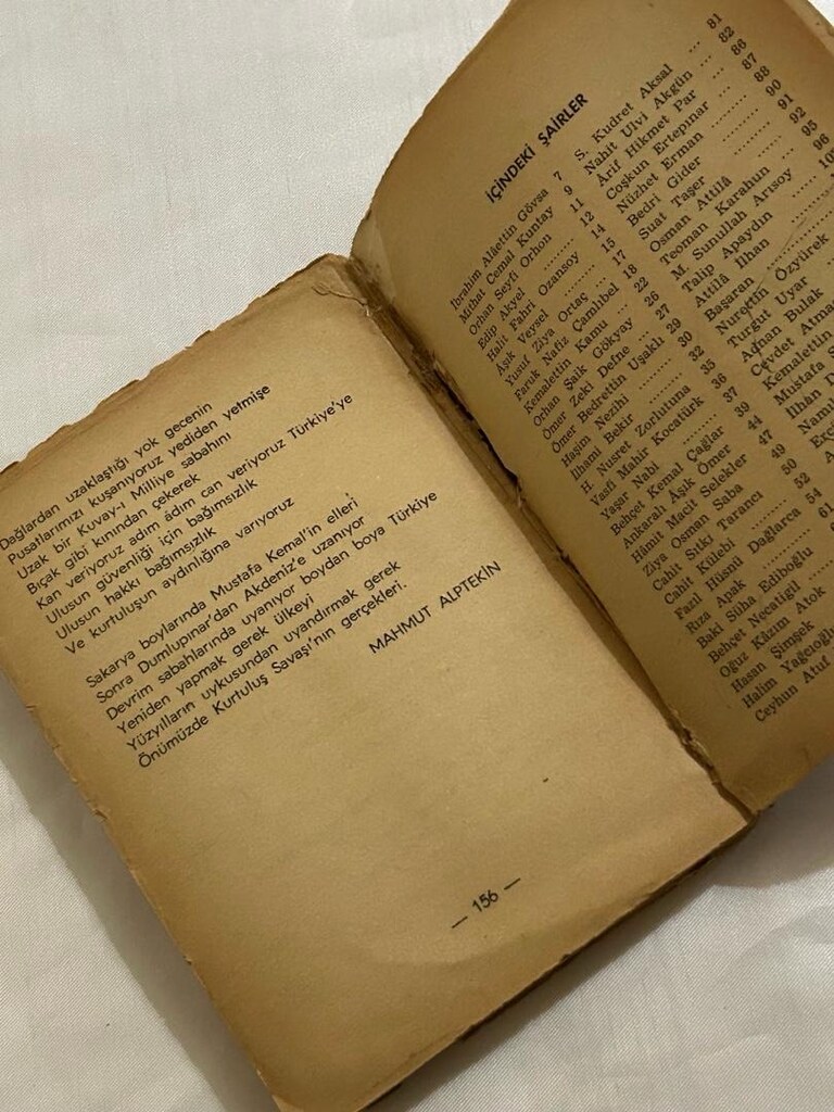 Atatürk Şiirleri- Varlık Yayınları - 8