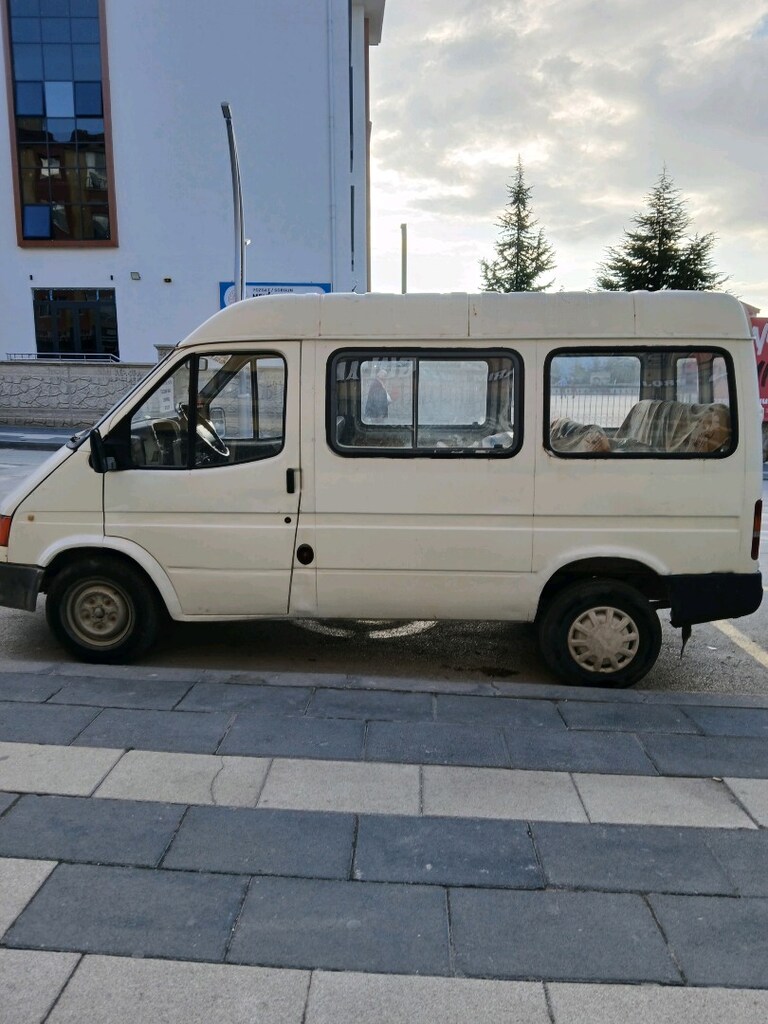 96 Model Ford Transit 12+1 - 3