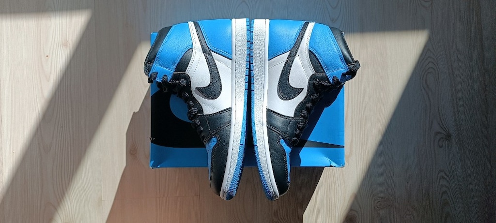 Air Jordan 1 Retro High OG UNC Toe 41 - 3