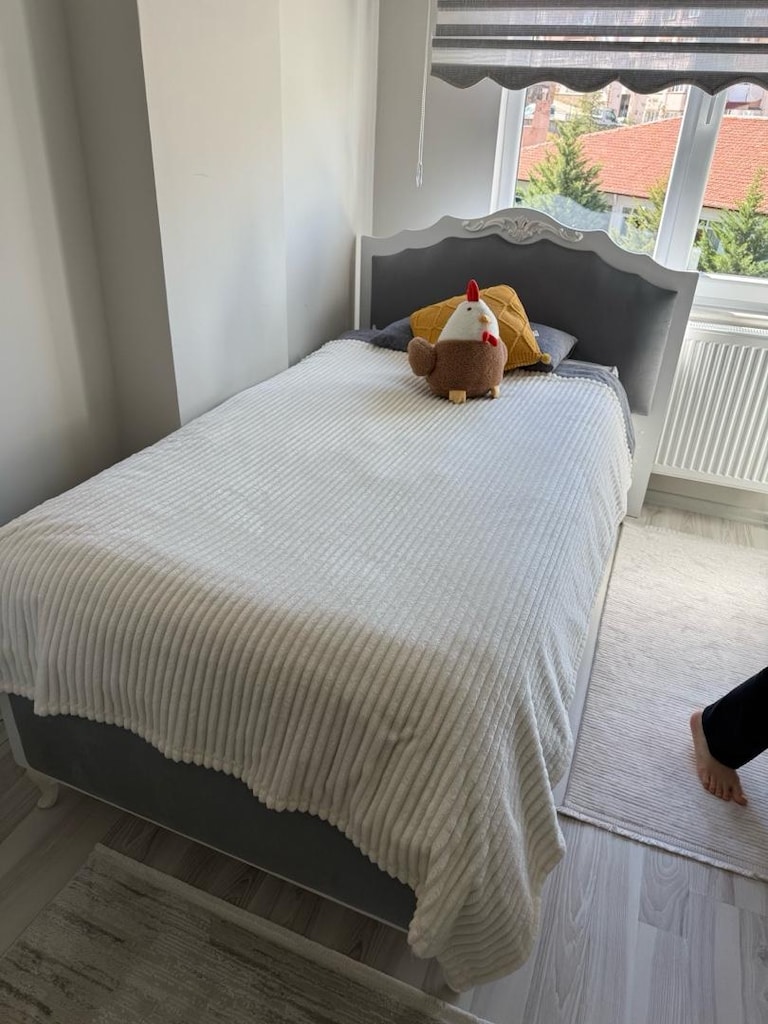 TEK KİŞİLİK ÇOK İYİ DURUMDA YATAK BAZA BAŞLIK 100x200 PAZARLIK VARDIR - 4