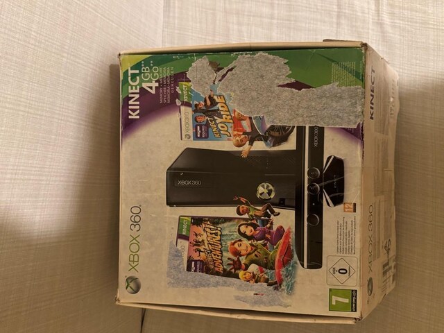 Xbox 360 Slim 4 GB + Kinect + Gears of War CD — Joystick Yok
