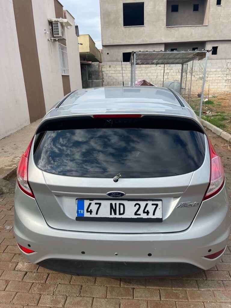 ford fiesta 1.6 benzin lpg otomatik - 3