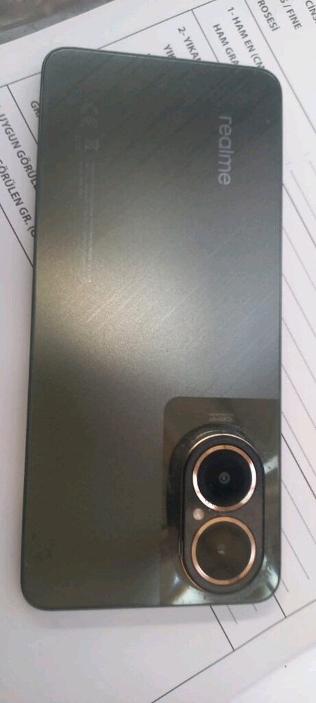 realmi 12 latte cep telefonu - 2