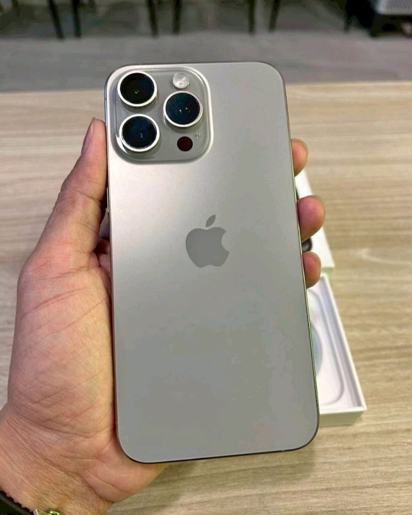 İLK SAHİBİNDEN İPhone 15 PRO MAX