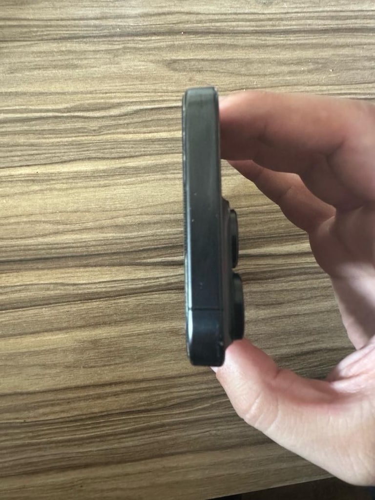 iPhone 15 PRO 128 GB - 4