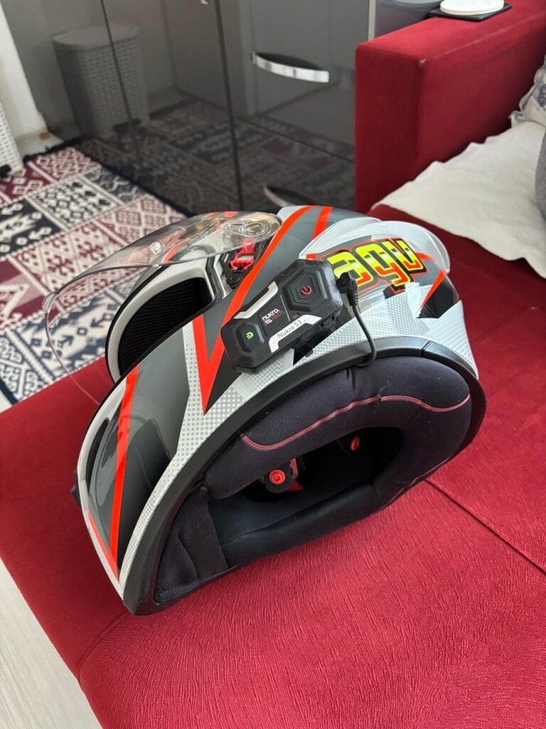 Agv K1S + Nukro S3 interkom. - 2
