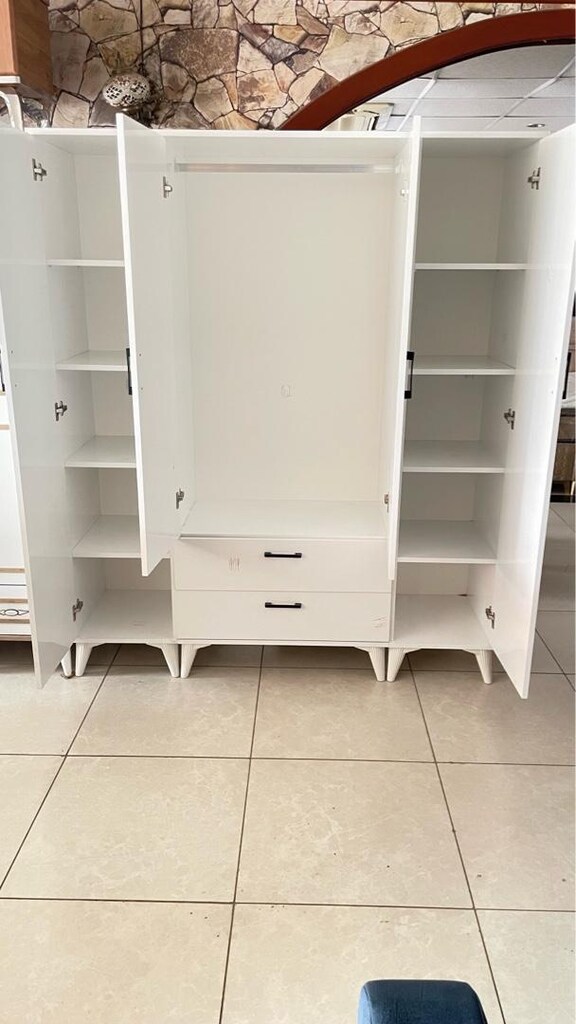4 kapaklı elbise dolabı - 7