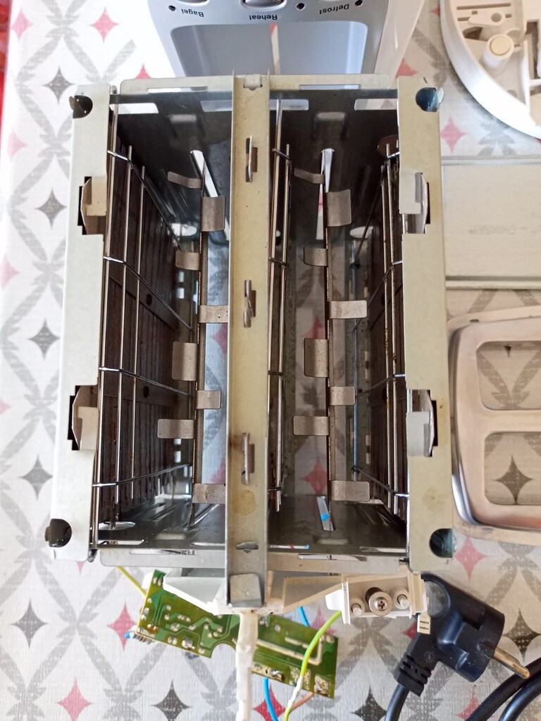 ARZUM FİAMMA AR-222 EKMEK KIZARTMA MAKİNASI - 2