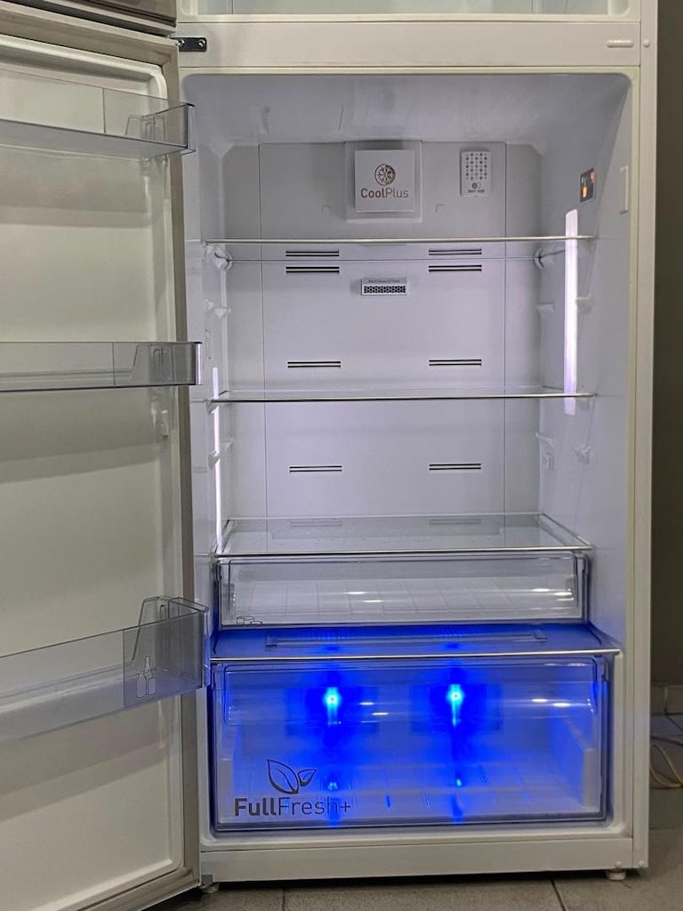 ARÇELİK NOFOSRT YENI MODEL MAVI IŞIKLI BUZDOLBI HEMEN TESLİM - 3