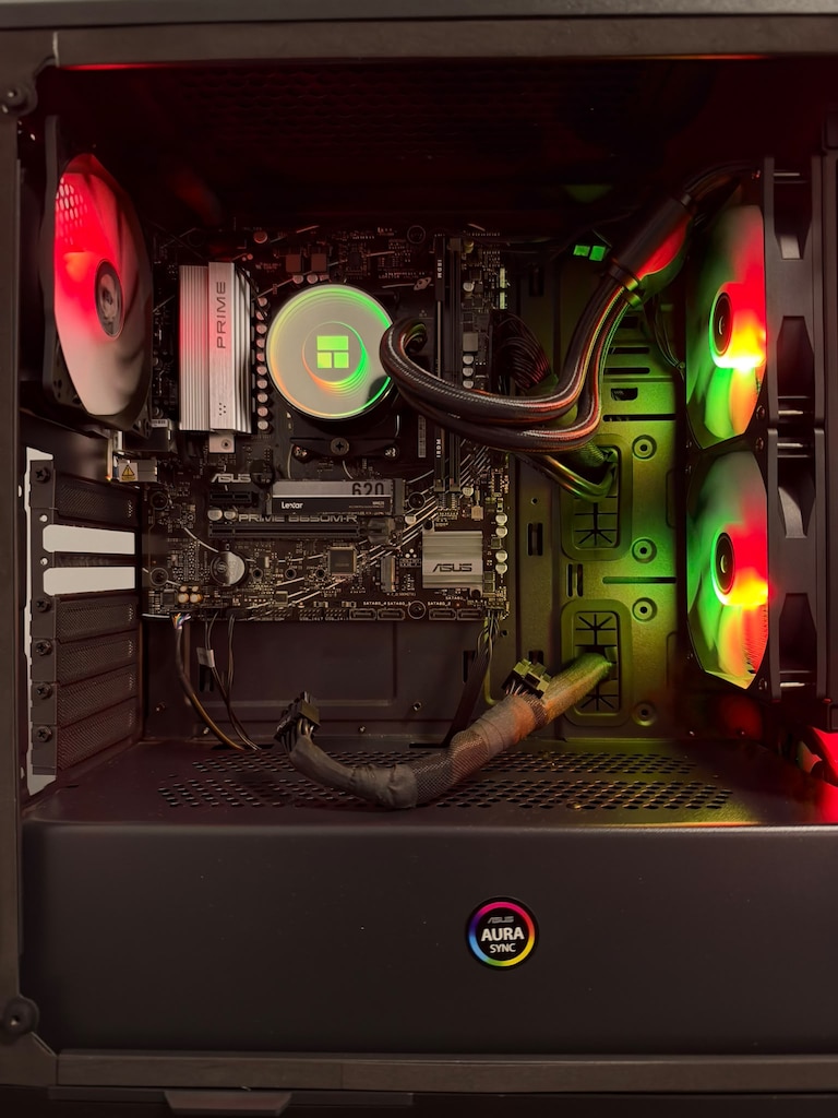 RYZEN 5 7600 / 16 GB DDR5 6000MHZ / 1 TB SSD - 4