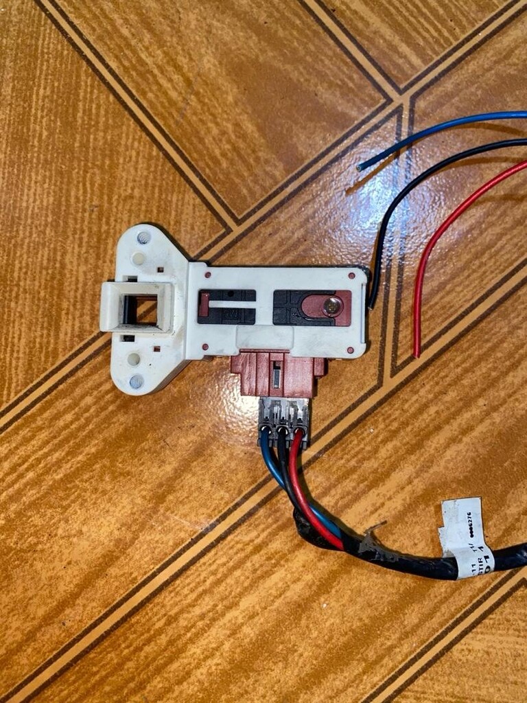 regal rcm 1008t çamaşır makinası kapak kilidi - 2