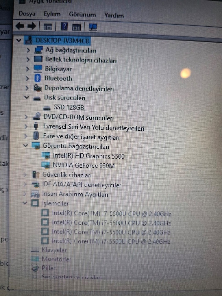 Toshiba i7 5gen 2gb Nvidia - 4