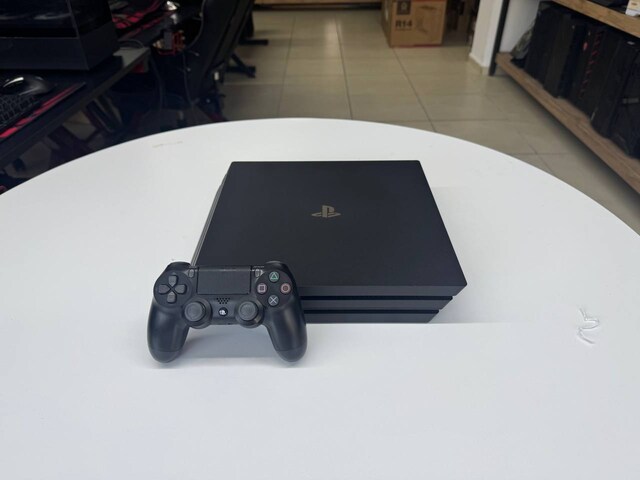 PS4 PRO *1 TB DEPOLAMA *1 ADET KOL