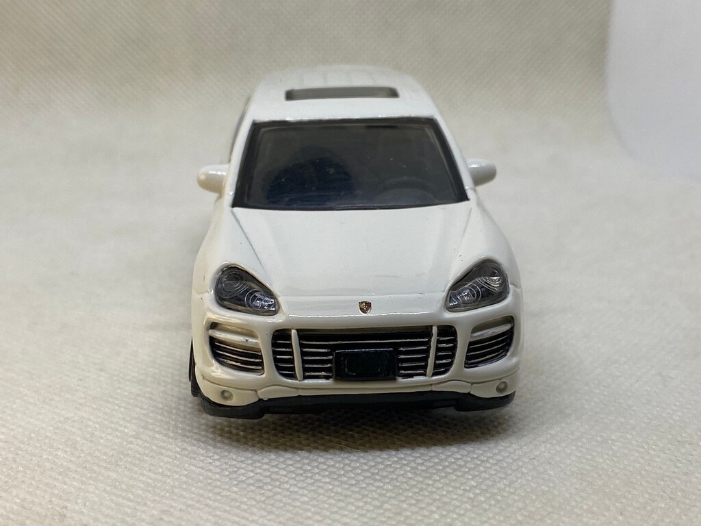 BURAGO 1/43 Posrche Cayenne Turbo Diecast Model - 5