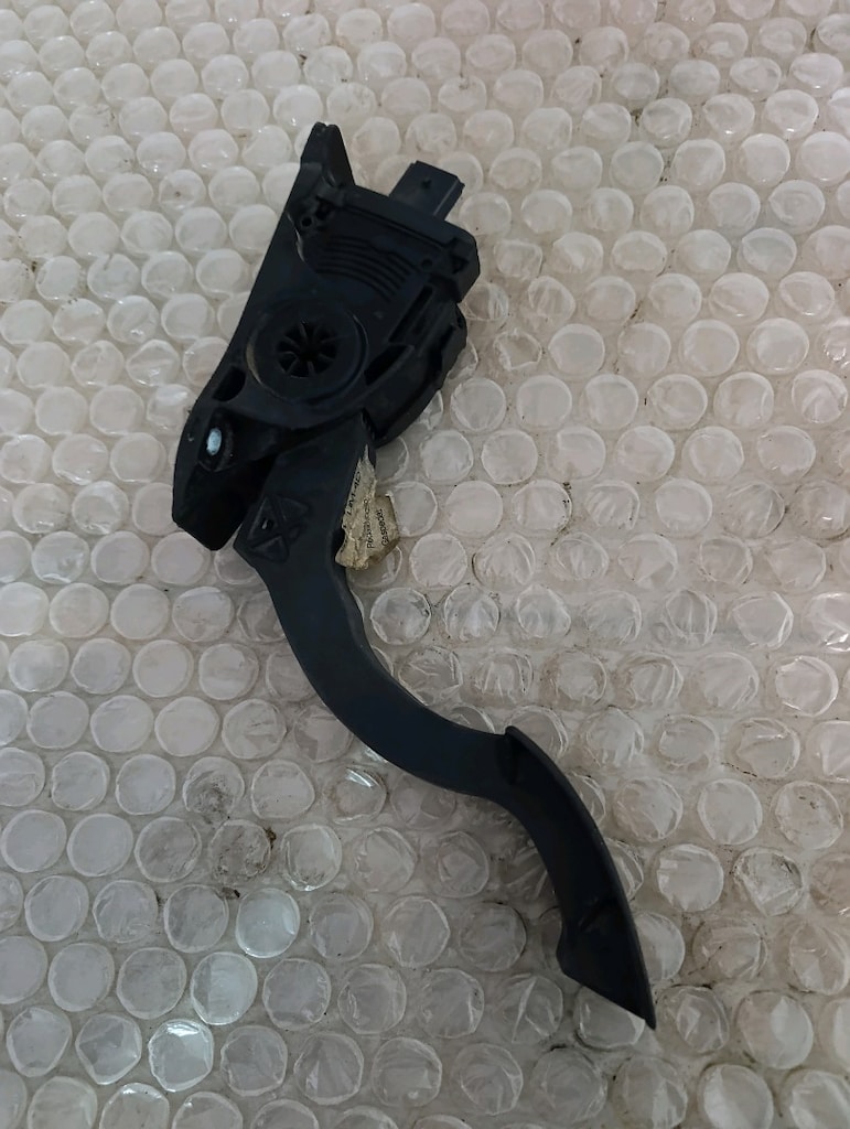FORD FOKUS 3-3.50C-MAX-S-MAX (1.6 dizel) ORİJİNAL GAZ PEDALI - 2