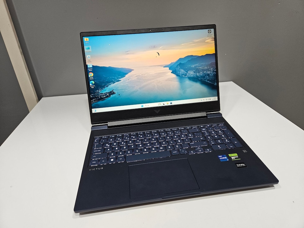 HP VİCTUS + İ7 13.NESİL + 32 GB RAM + 1TB SSD + RTX 4070 + - 2