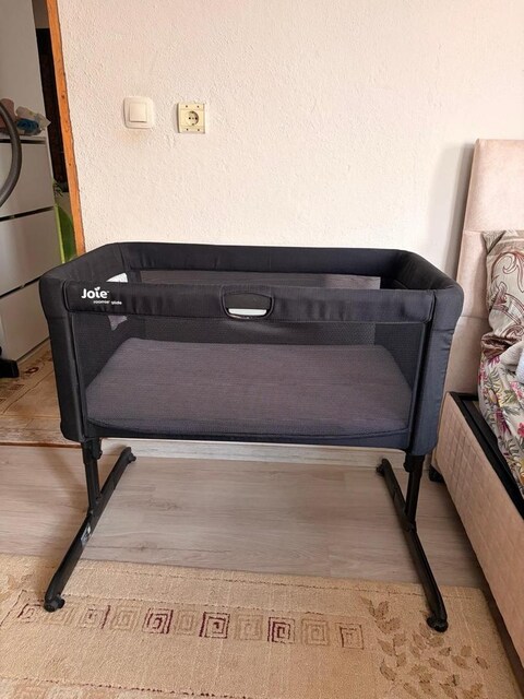 Joie Roomie Glide — Yenidoğanlar için Yan Beşik