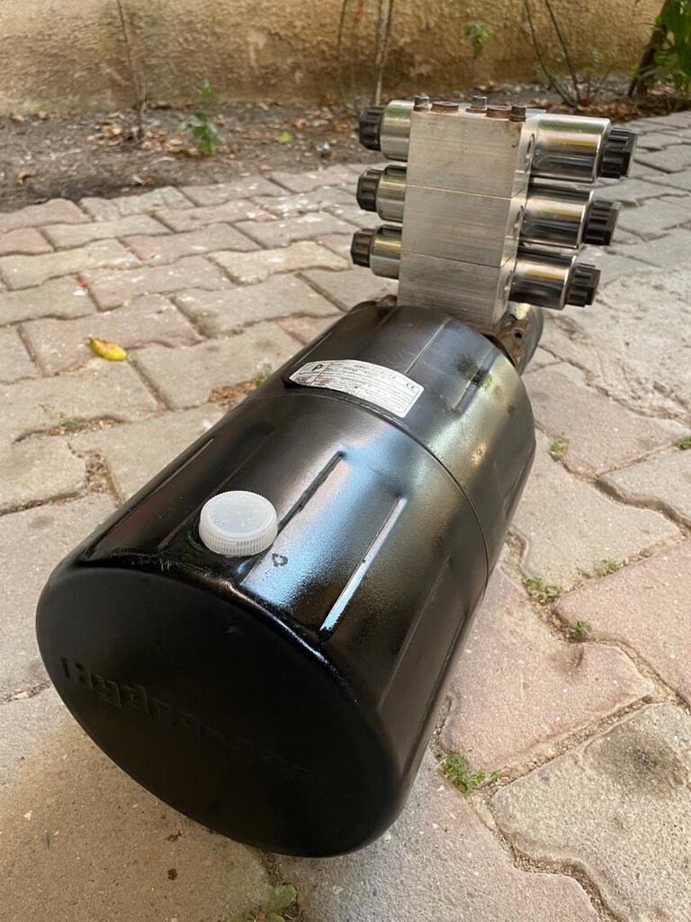Hidro-Pack 12V 3 çift etkili valfli tertemiz hazır hidrolik ünite - 6