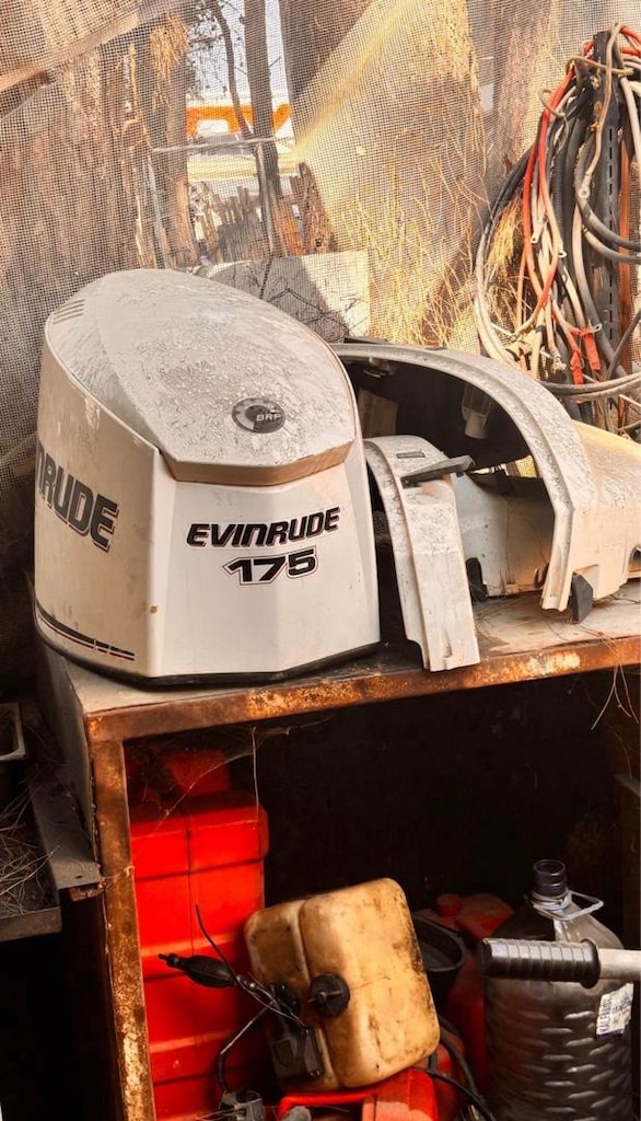 EVİNRUDE 175HP BEYİN KAPUTLAR ŞANZIMAN - 3