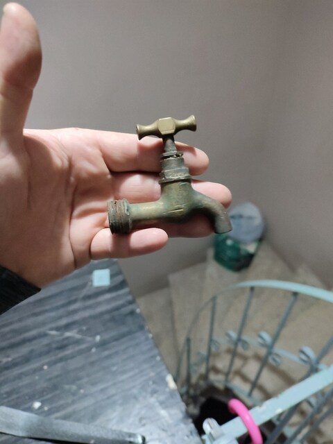antika musluk sarı pirinç