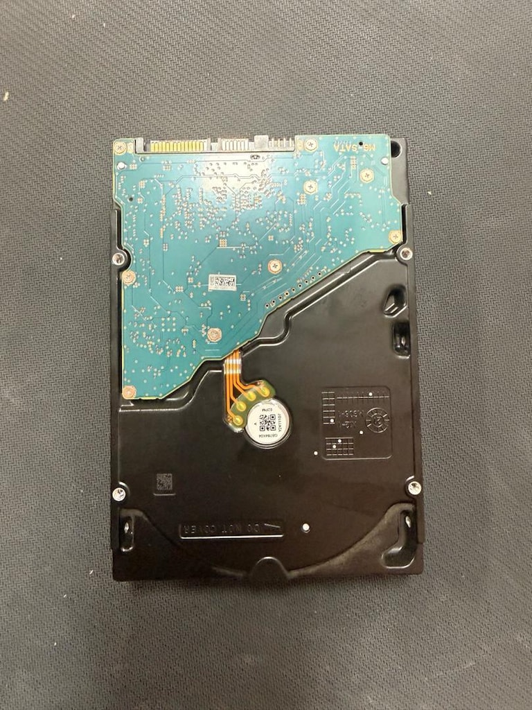 Toshiba S300 Pro 8TB Hard Disk - 2
