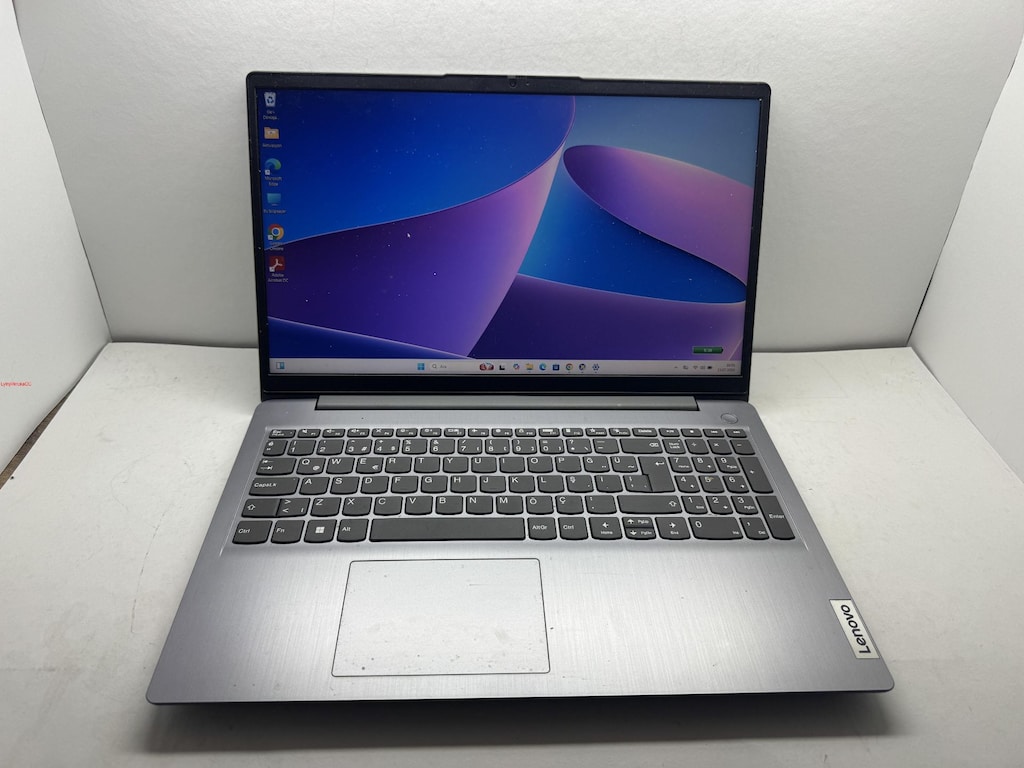 LENOVO İ3 12. NESİL 8 GB RAM 512 NVME - 2