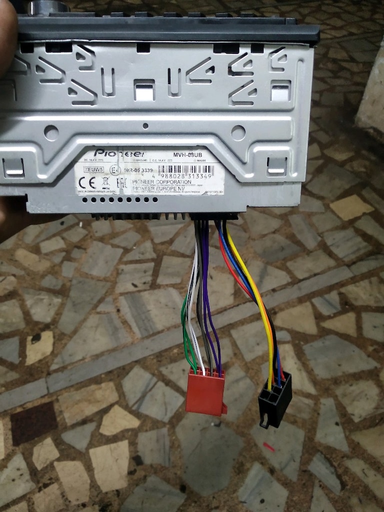pioneer mvh-08ub - 3