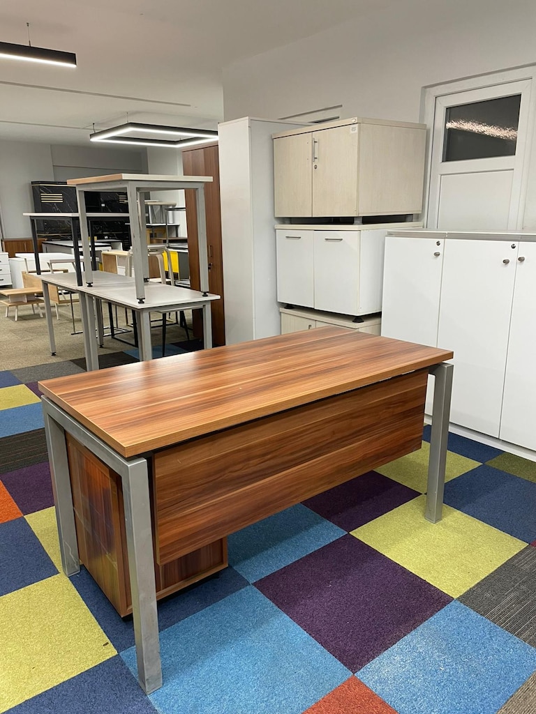 KLAS OFİS ÜSKÜDAR DOXA MARKA 140x70 KESONLU KOYU CEVİZ MASA - 2