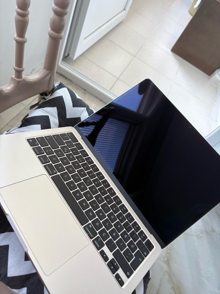 MacBook Air M2 - 3