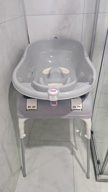 Sadece 1 Kez Kullanıldı! Ok Baby Ayaklı Bebek Küveti ve Standı - 2