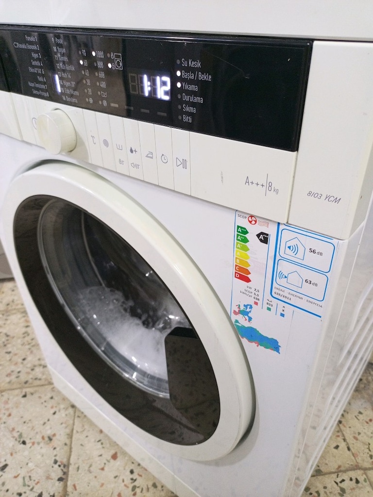 8 KG PİANO BLACK SERİSİ ÇAM. MAKİNASI - 4