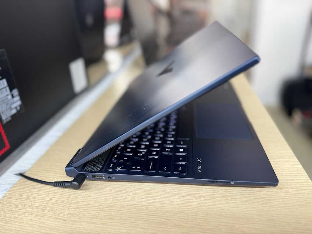 HP VİCTUS RYZEN 5 5600H İŞLEMCİ| RTX3050 4GB E.K.| 8GB RAM | 512GB SSD - 4