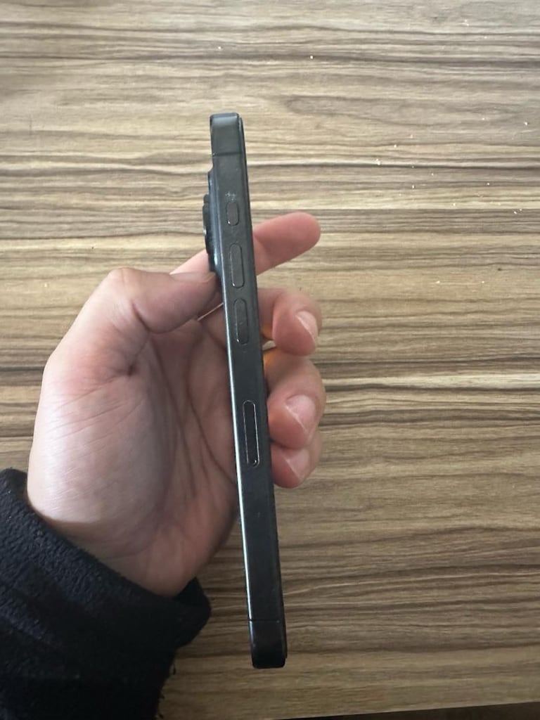 iPhone 15 PRO 128 GB - 7