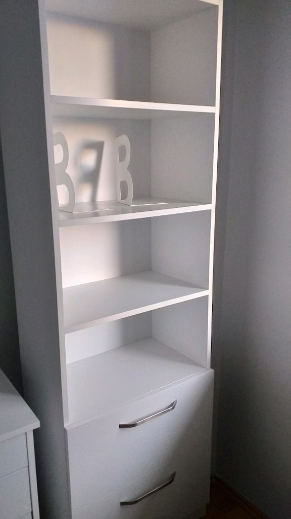 Yeni gibi özel yapım genç odası - 5