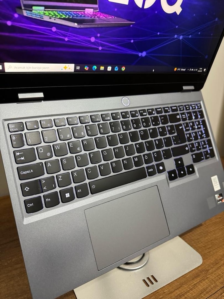 RYZEN 7 - RTX4050 - 24RAM - LENOVO LOQ GAMİNG LAPTOP - 6