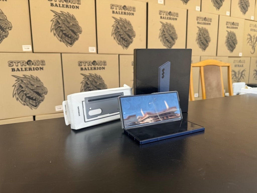 Z FOLD 6 *12 GB RAM *256GB DEPOLAMA *%99 PİL SAĞLIĞI*304 DEVİR SAYISI - 2