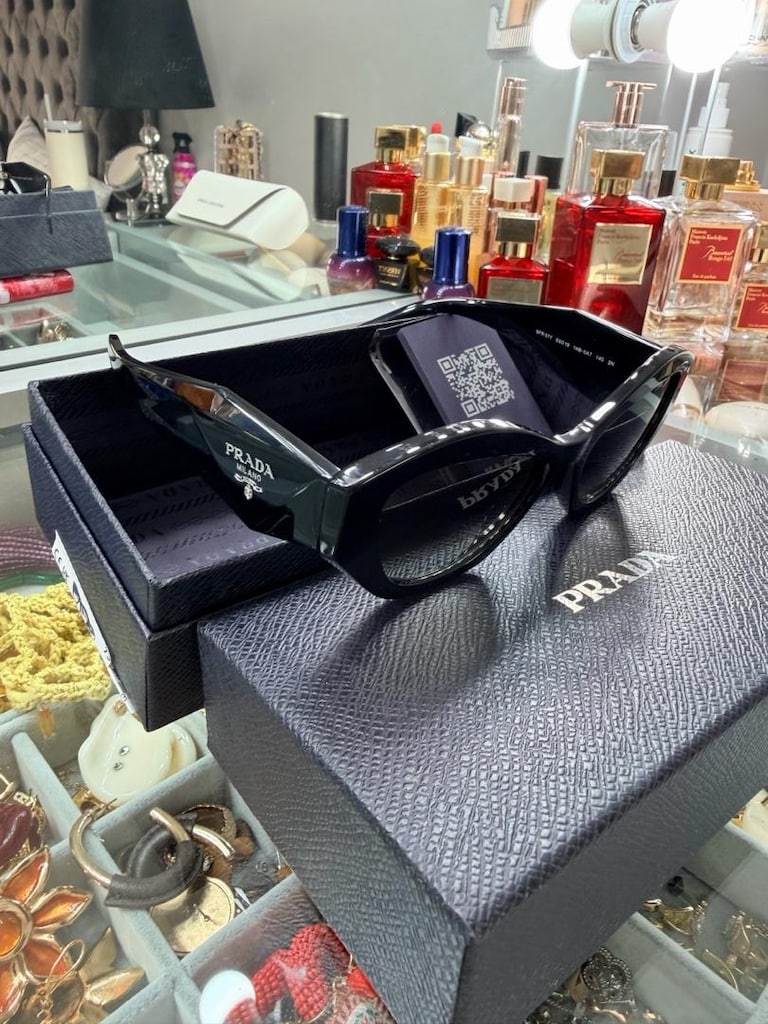 prada - 6