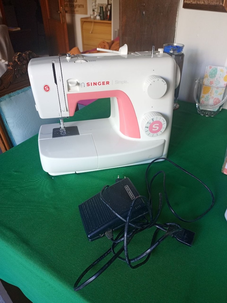 Singer Simple 3210 Dikiş Makinesi – İyi Durumda - 2