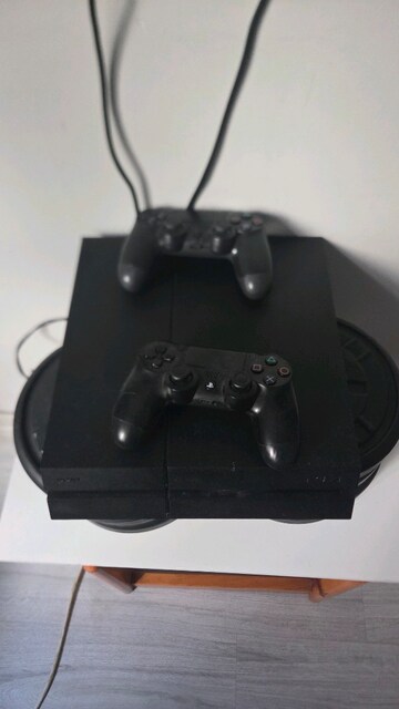 İki kol playstation 4 1 tb standart sürüm
