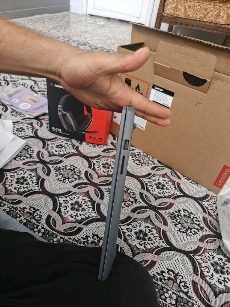 Sıfır dengi Lenovo Slim 3 (Rampage Kulaklık,Mouse Dahil) KUTU FATURALI - 4