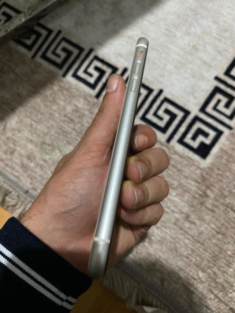 YURTIÇI İPHONE 11 PIL SEVIYESI 72 TAMİR GÖRMEDİ - 4
