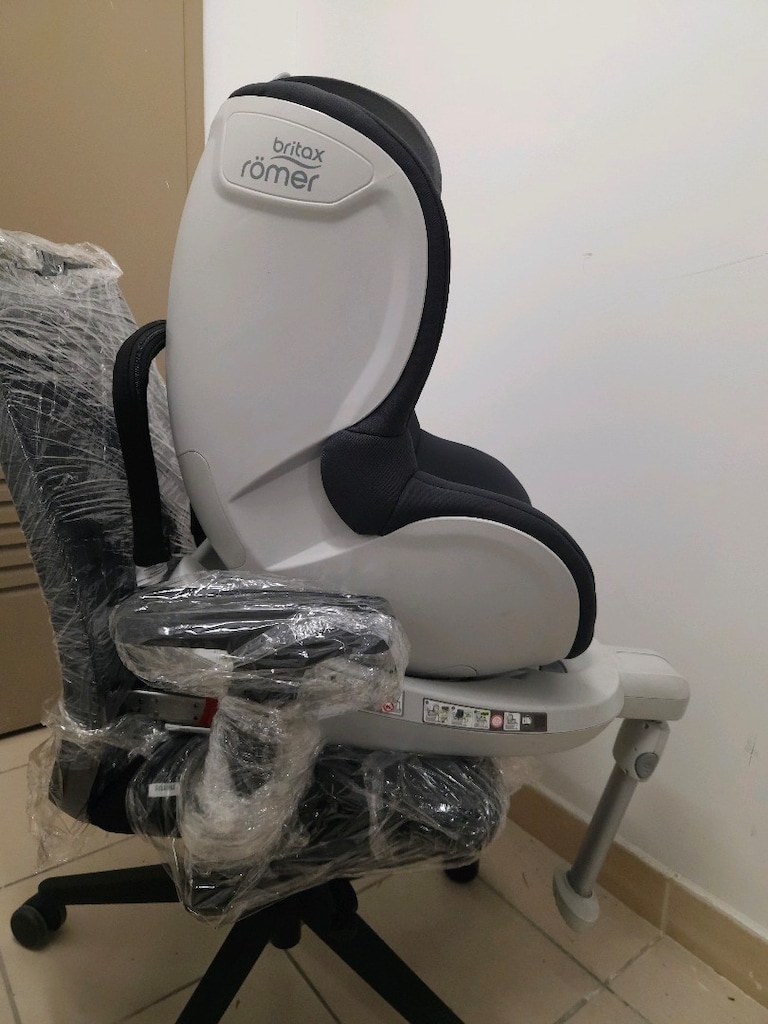 Britax Römer Dualfix 360 Derece Oto Çocuk Koltuğu - 3