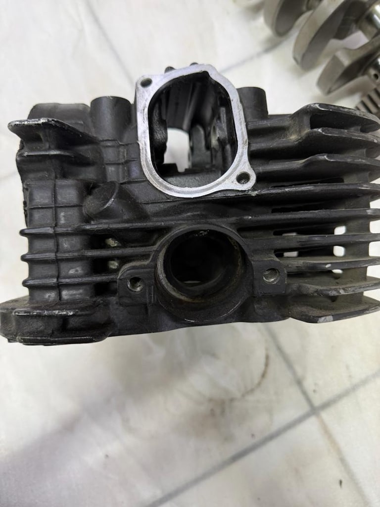 Yamaha Dragstar 650 Üst Kapak - 2