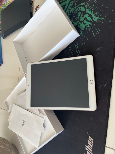 İpad 8. Nesil 32 gb+kılıf